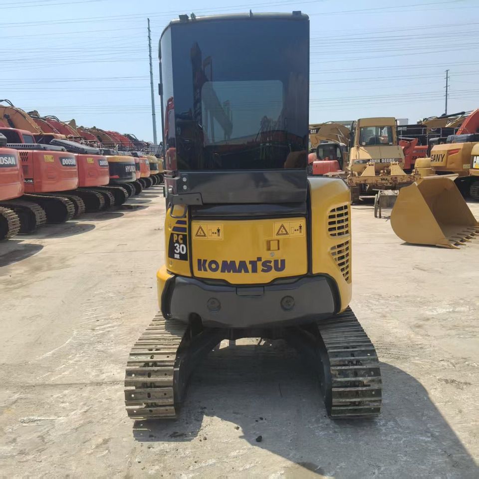 2020 Komatsu PC30 MR mini excavator, rear view 2020 Komatsu PC30 MR mini excavator, rear view