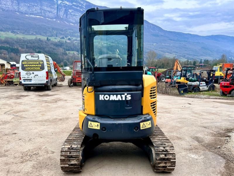 2016 Komatsu PC35MR-3 mini excavator, rear view 2016 Komatsu PC35MR-3 mini excavator, rear view