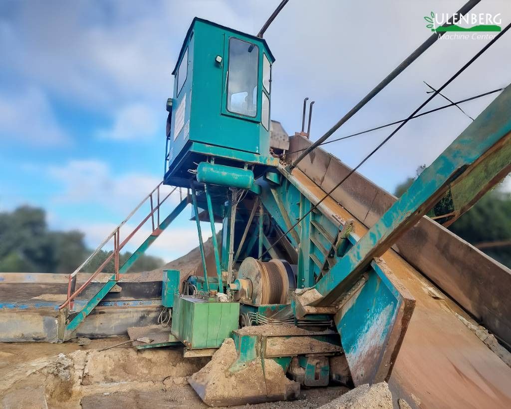 1985 Stichweh KS400 scraper excavator side view 1985 Stichweh KS400 scraper excavator side view