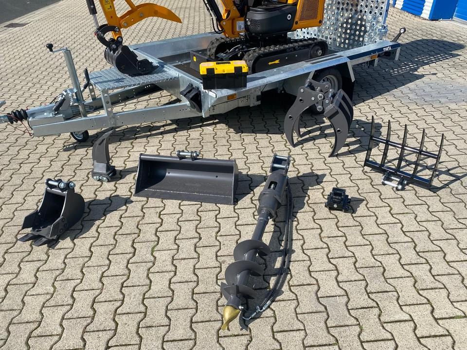 Berger Kraus BK1300JSR mini excavator on trailer with attachments Berger Kraus BK1300JSR mini excavator on trailer with attachments