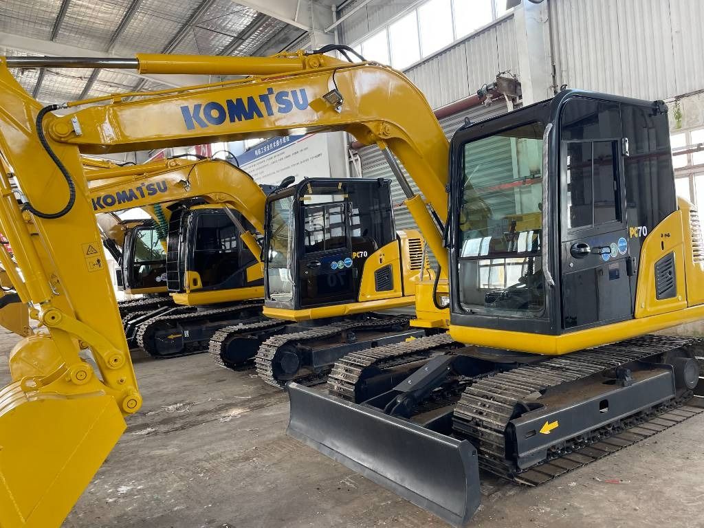2023 Komatsu PC70 mini excavator, front three-quarter view 2023 Komatsu PC70 mini excavator, front three-quarter view