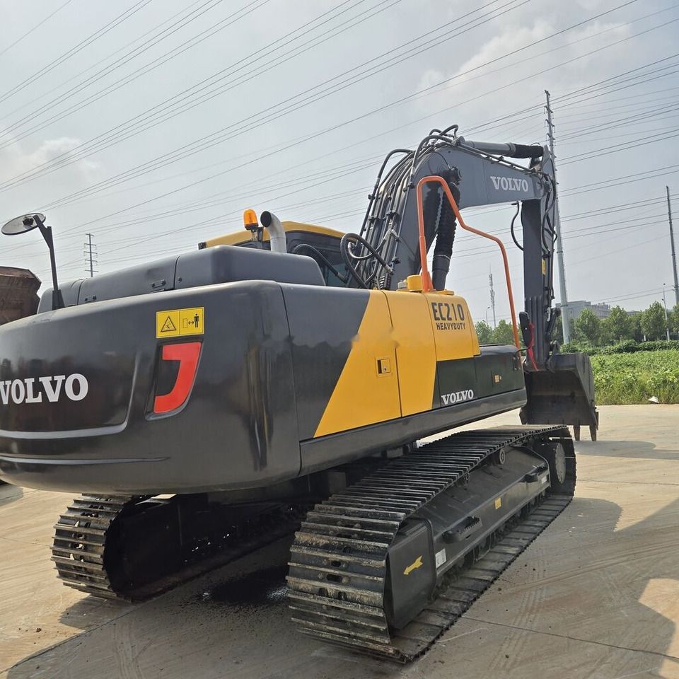 2022 Volvo EC210D crawler excavator, rear three-quarter view 2022 Volvo EC210D crawler excavator, rear three-quarter view