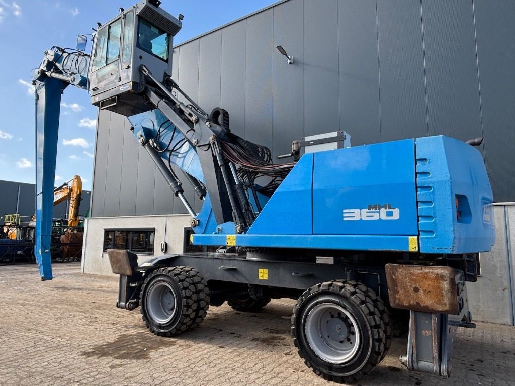 2013 Fuchs MHL360 material handler, side view