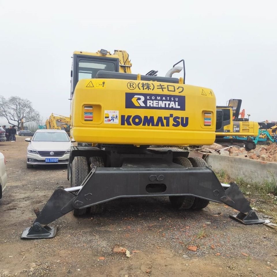 2023 Komatsu PW160W-7 wheel excavator rear view 2023 Komatsu PW160W-7 wheel excavator rear view