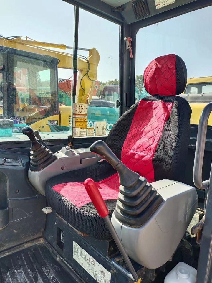 2020 Kobelco SK60-8 mini excavator interior view 2020 Kobelco SK60-8 mini excavator interior view