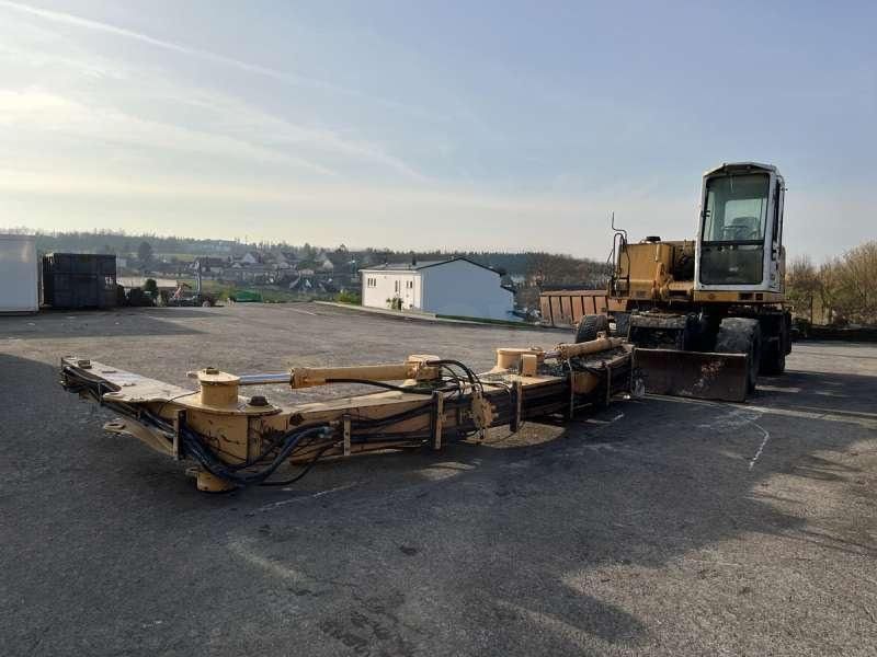 2000 Liebherr A316 wheel excavator with detached boom 2000 Liebherr A316 wheel excavator with detached boom