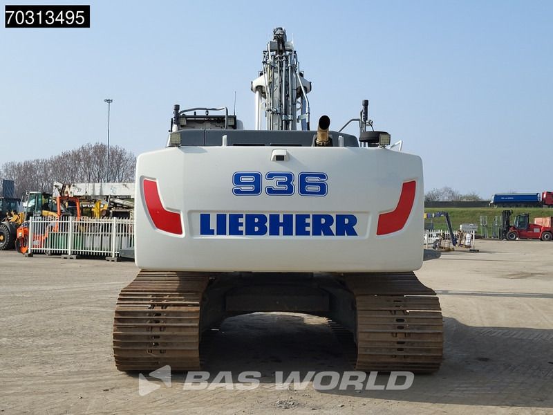 2018 Liebherr R936LC crawler excavator, rear view 2018 Liebherr R936LC crawler excavator, rear view