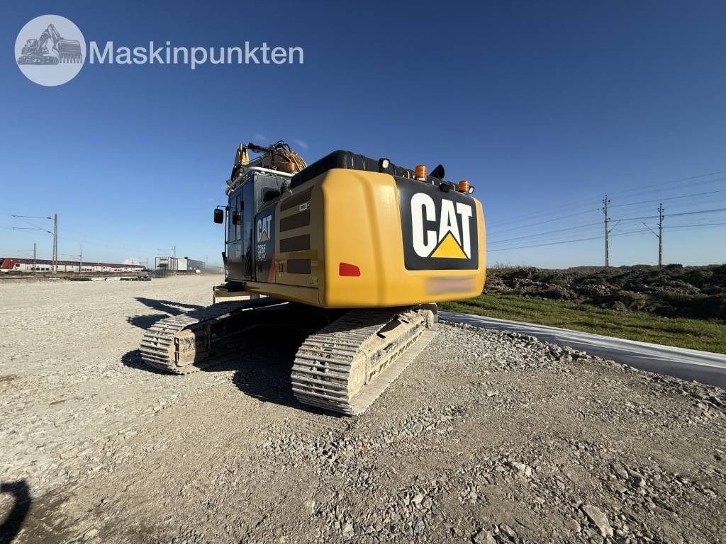 2017 Caterpillar 326 HDHW crawler excavator, rear three-quarter view 2017 Caterpillar 326 HDHW crawler excavator, rear three-quarter view