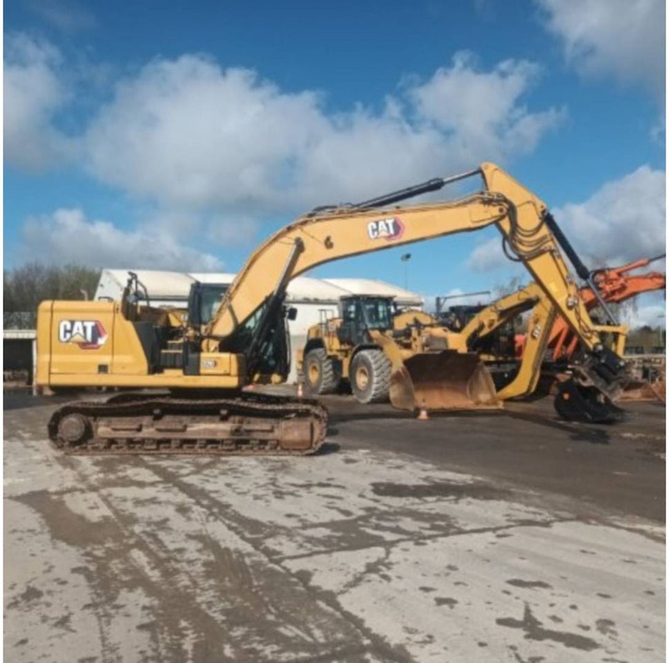 2020 Caterpillar 320 crawler excavator, side profile view