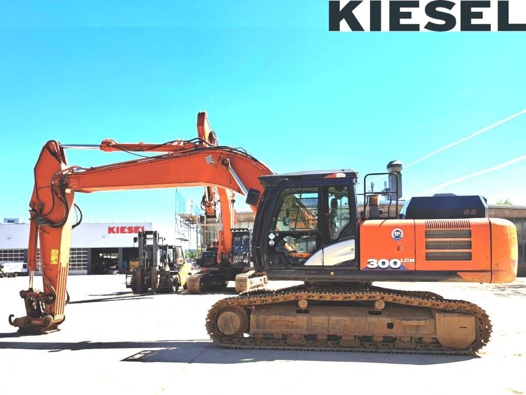 2020 Hitachi ZX300LCN-6 crawler excavator, side view