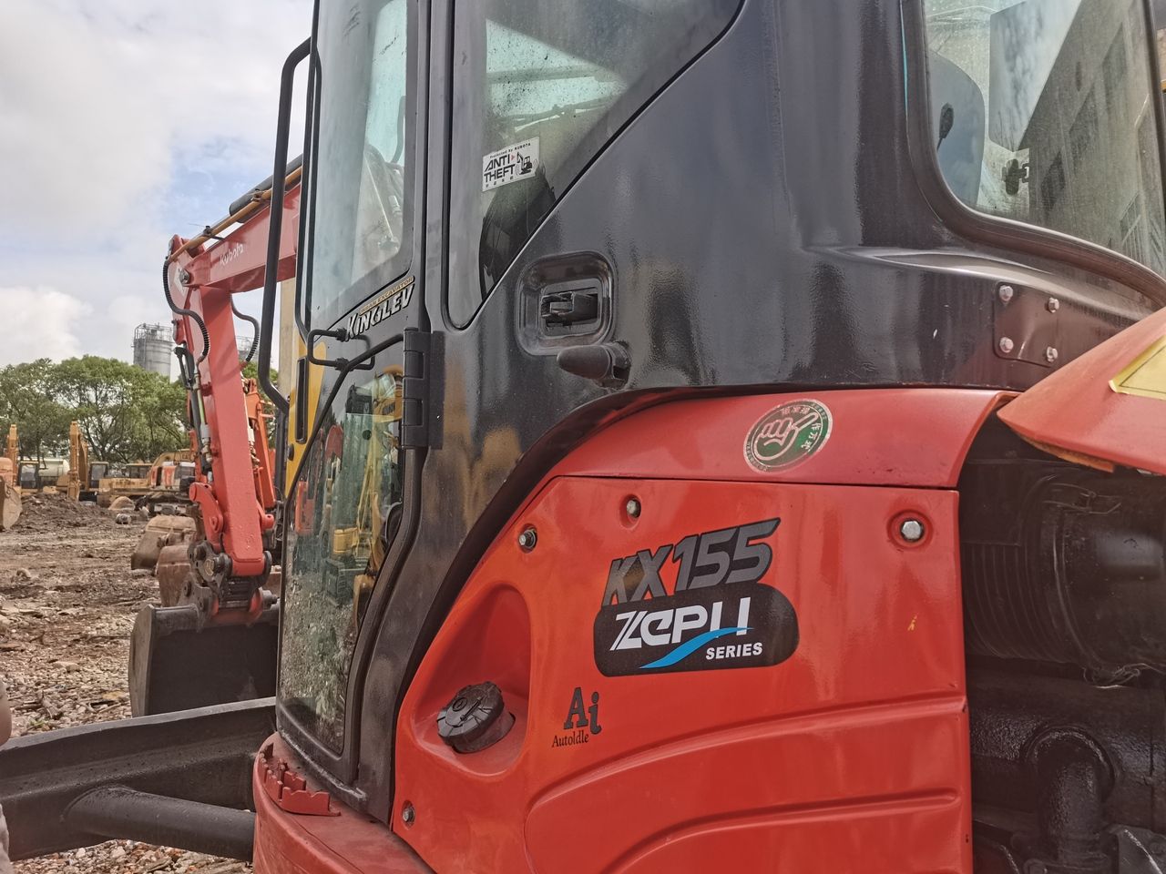 2018 Kubota KX155-3 mini excavator side profile view 2018 Kubota KX155-3 mini excavator side profile view