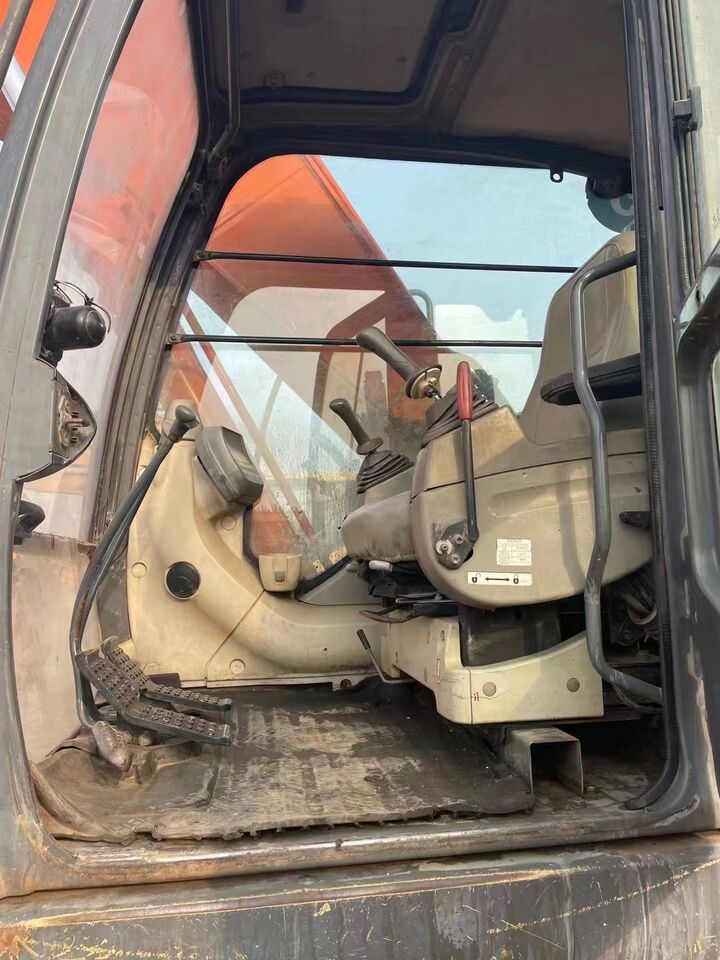 2022 Hitachi ZX210H-5G excavator interior cab view 2022 Hitachi ZX210H-5G excavator interior cab view