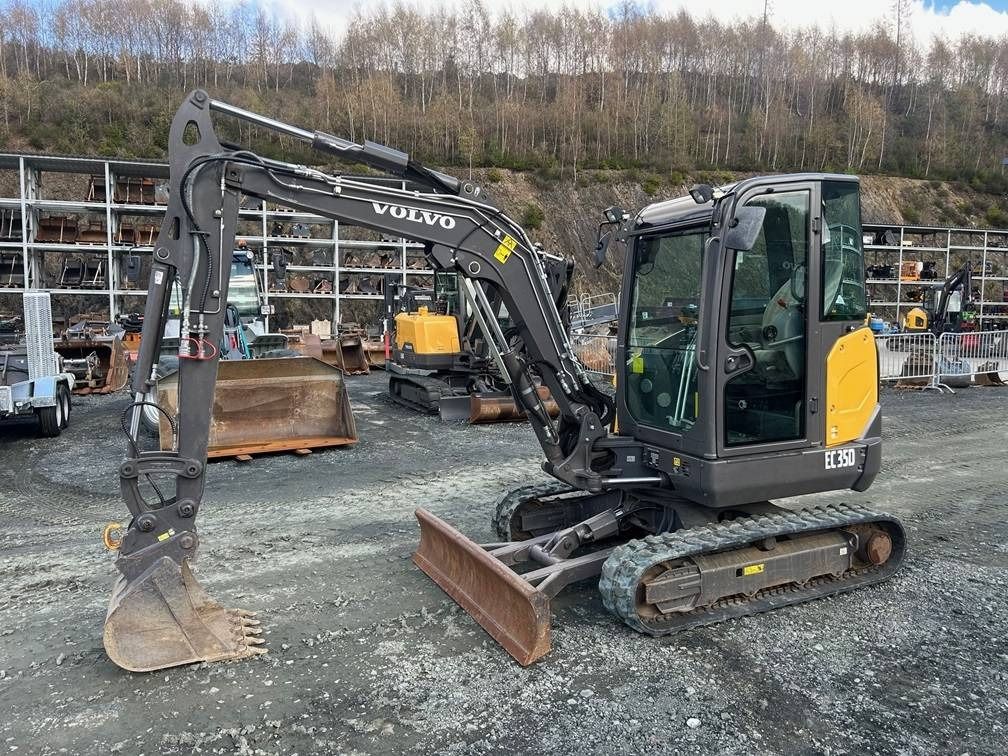 2022 Volvo EC35D mini excavator side view