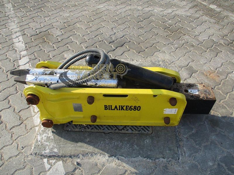 Bilaike 680 hydraulic breaker attachment, side view