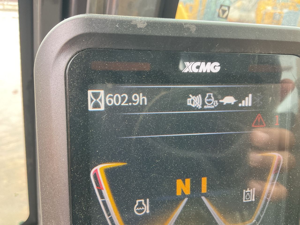 2024 XCMG XE105GA crawler excavator digital instrument cluster 2024 XCMG XE105GA crawler excavator digital instrument cluster