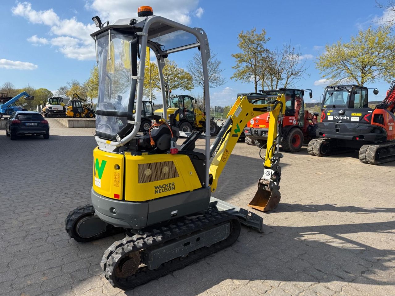 2022 Wacker Neuson EZ17E mini excavator, rear three-quarter view 2022 Wacker Neuson EZ17E mini excavator, rear three-quarter view