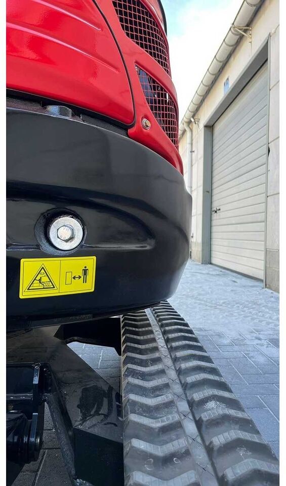 2026 DMPRO DM25J mini excavator rear counterweight and track detail 2026 DMPRO DM25J mini excavator rear counterweight and track detail
