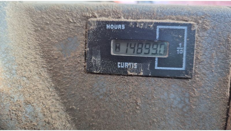 2012 Doosan DX235LCR crawler excavator hour meter