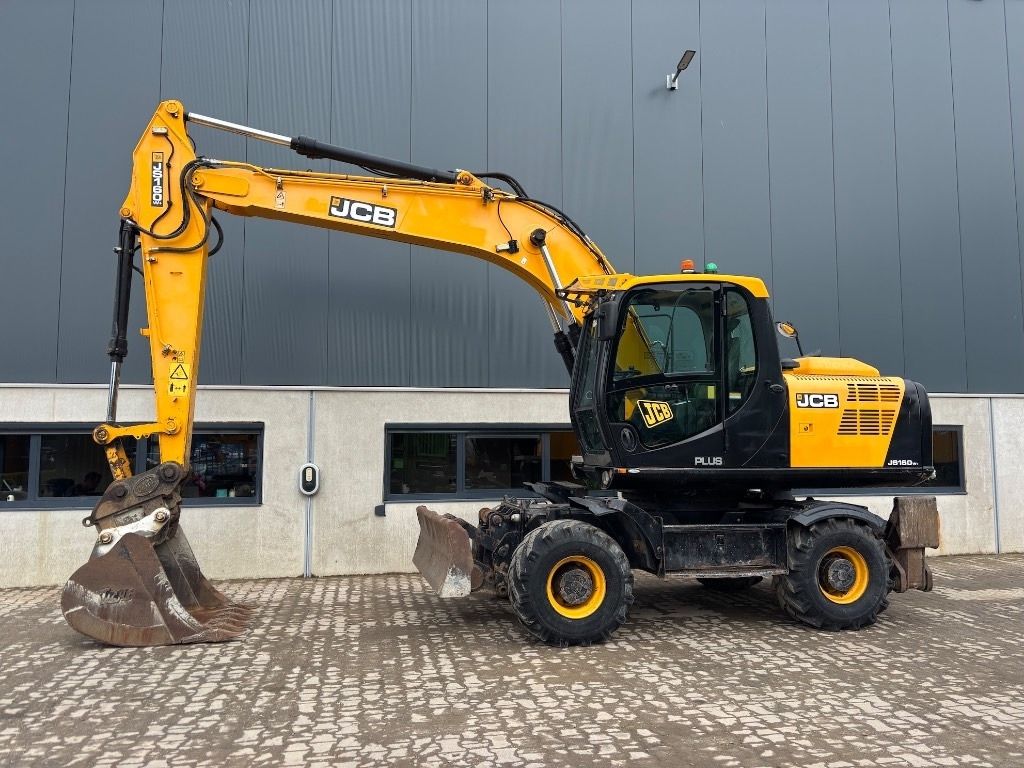 2018 JCB JS160W wheel excavator side view 2018 JCB JS160W wheel excavator side view