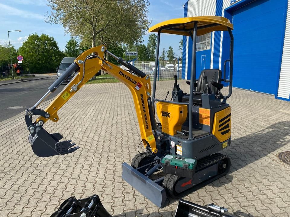 Berger Kraus BK1250JS mini excavator, side view