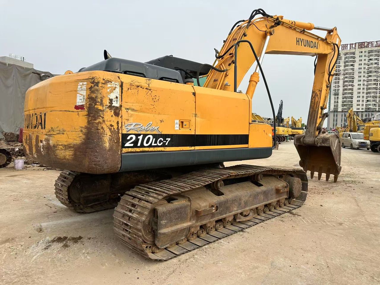 2017 Hyundai R210LC-7 crawler excavator, rear three-quarter view