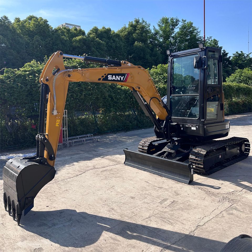 2024 Sany SY35U mini excavator, front three-quarter view 2024 Sany SY35U mini excavator, front three-quarter view