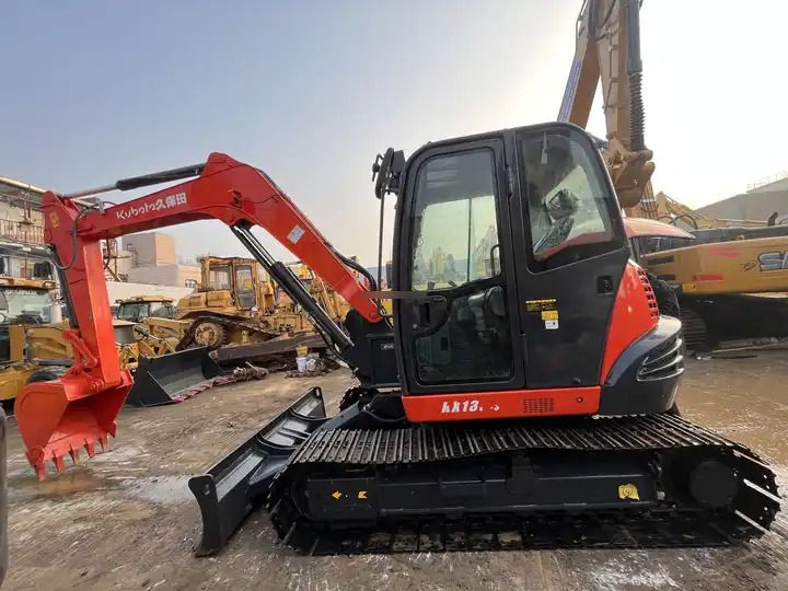 2018 Kubota KX183-3 crawler excavator, side profile view 2018 Kubota KX183-3 crawler excavator, side profile view