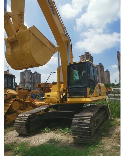2020 Komatsu PC400-8 crawler excavator, front three-quarter view 2020 Komatsu PC400-8 crawler excavator, front three-quarter view
