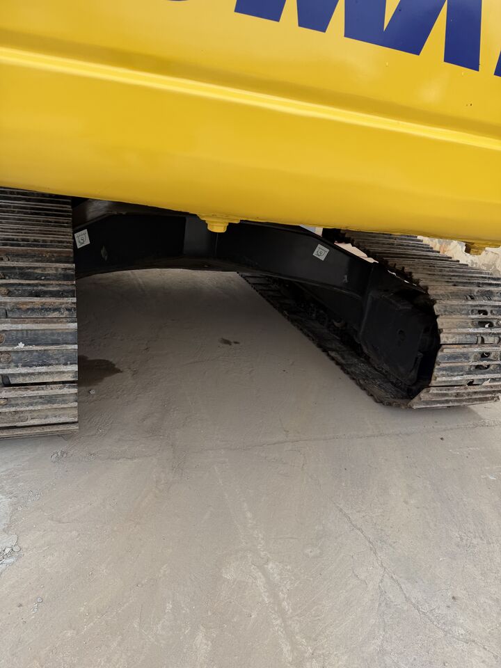 2023 Komatsu PC200-8 Raupenbagger Fahrwerksansicht 2023 Komatsu PC200-8 Raupenbagger Fahrwerksansicht
