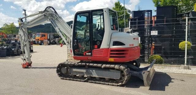2017 Takeuchi TB290 mini excavator, side view 2017 Takeuchi TB290 mini excavator, side view