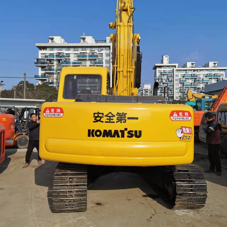 2023 Komatsu PC120 crawler excavator rear view 2023 Komatsu PC120 crawler excavator rear view