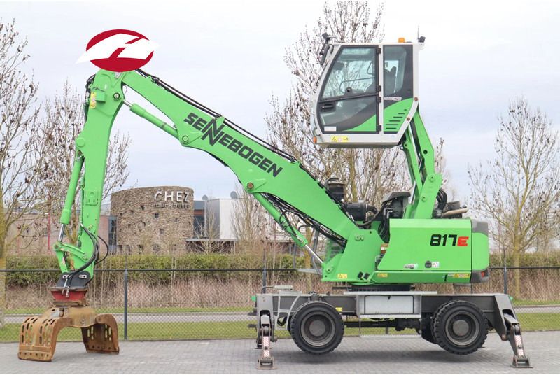 2019 Sennebogen 817E material handler, side view 2019 Sennebogen 817E material handler, side view