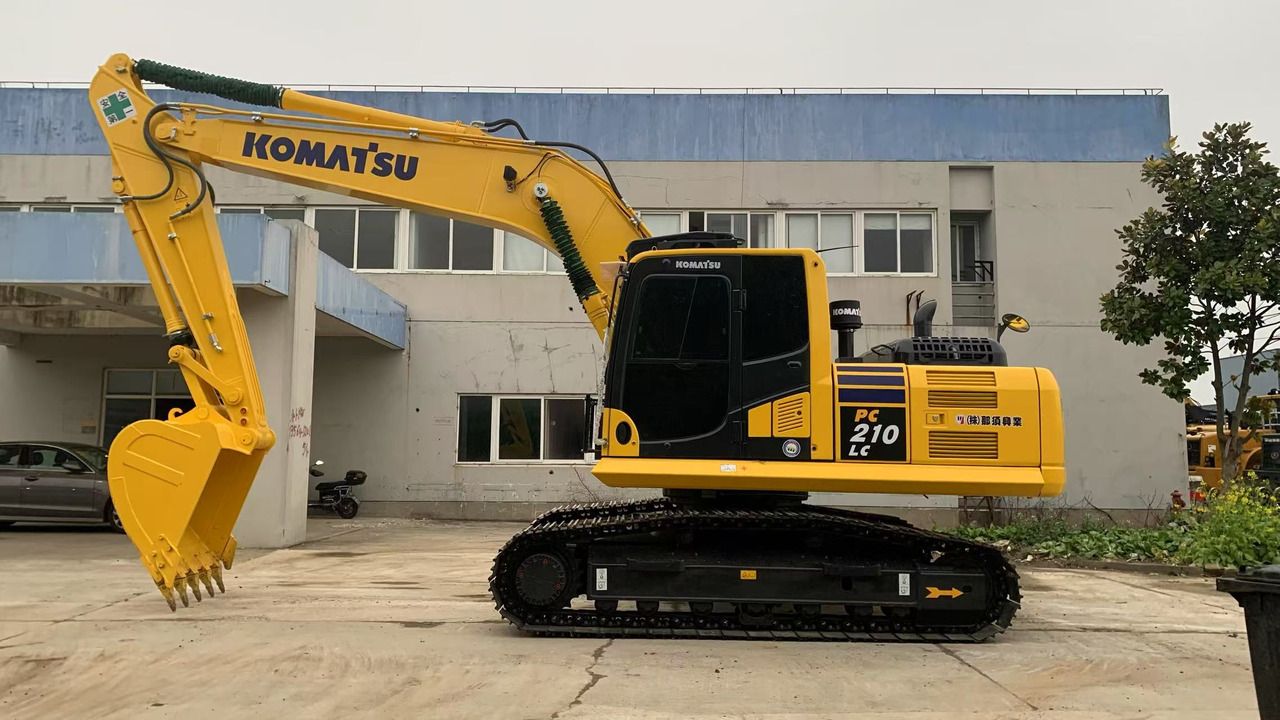 2021 Komatsu PC210LC crawler excavator, side view
