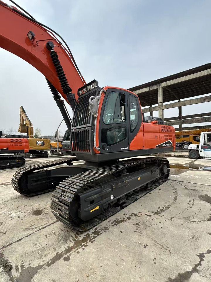 2023 Doosan DX340LCA crawler excavator, side profile view 2023 Doosan DX340LCA crawler excavator, side profile view