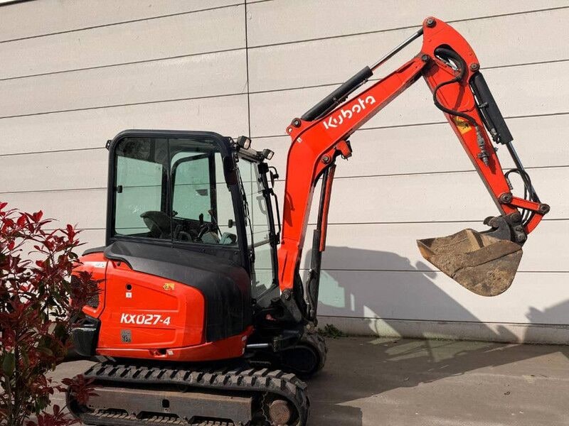 2018 Kubota KX027-4 mini excavator, side view 2018 Kubota KX027-4 mini excavator, side view