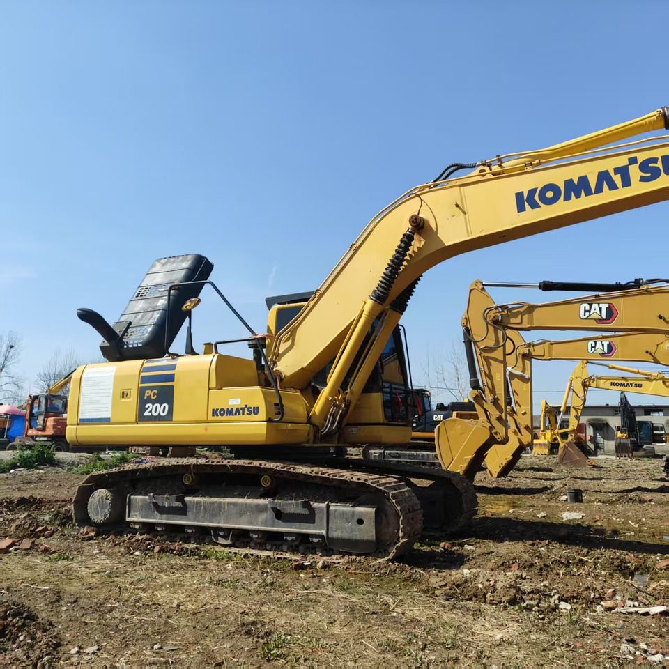 2023 Komatsu PC200 crawler excavator, side view
