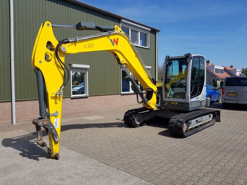 2018 Wacker Neuson ET90 crawler excavator, side profile view 2018 Wacker Neuson ET90 crawler excavator, side profile view