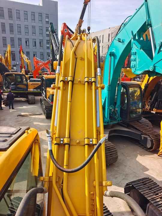 2007 Komatsu PC200-7 crawler excavator boom view