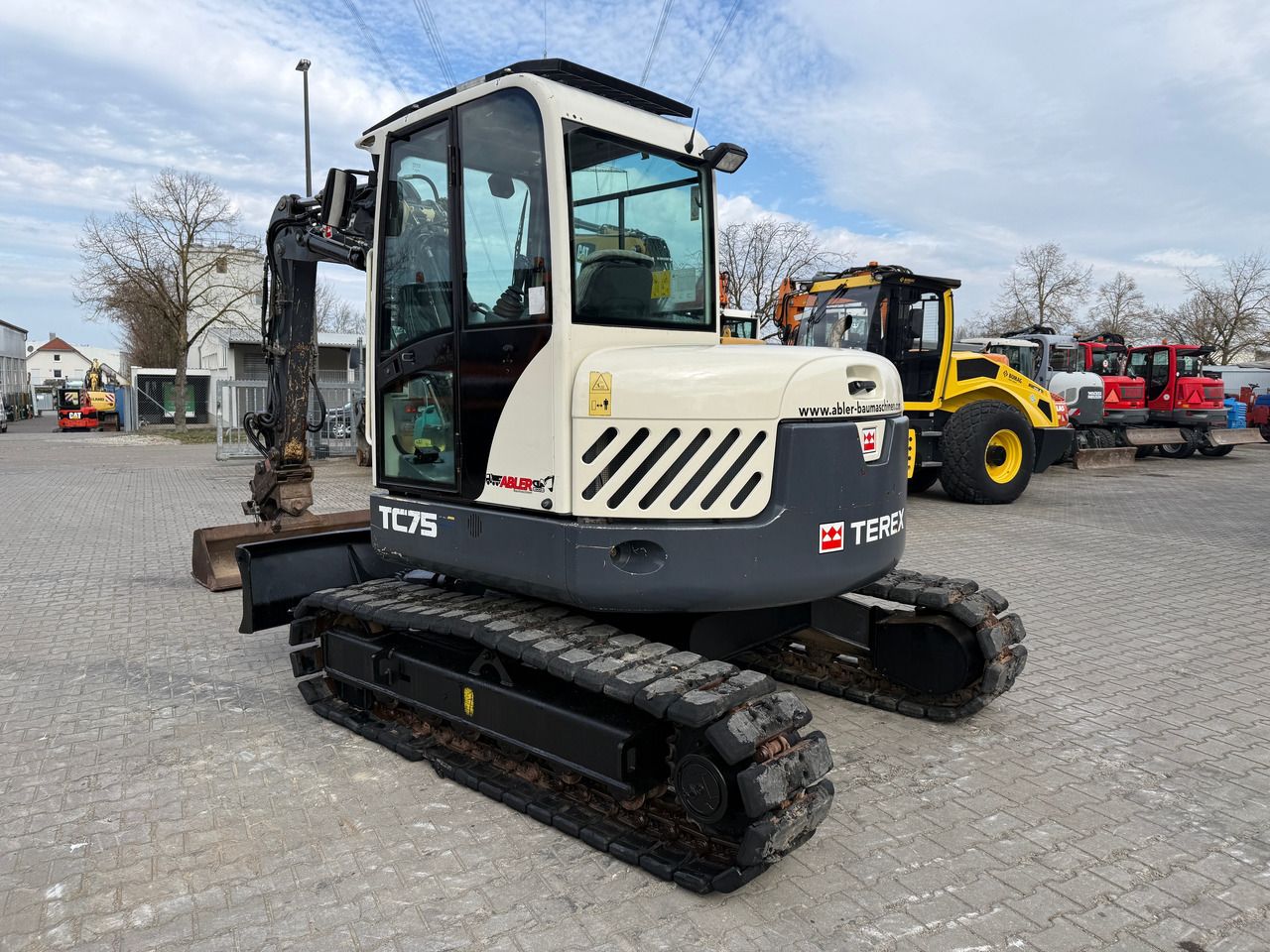 2014 Terex TC75 crawler excavator, front three-quarter view 2014 Terex TC75 crawler excavator, front three-quarter view