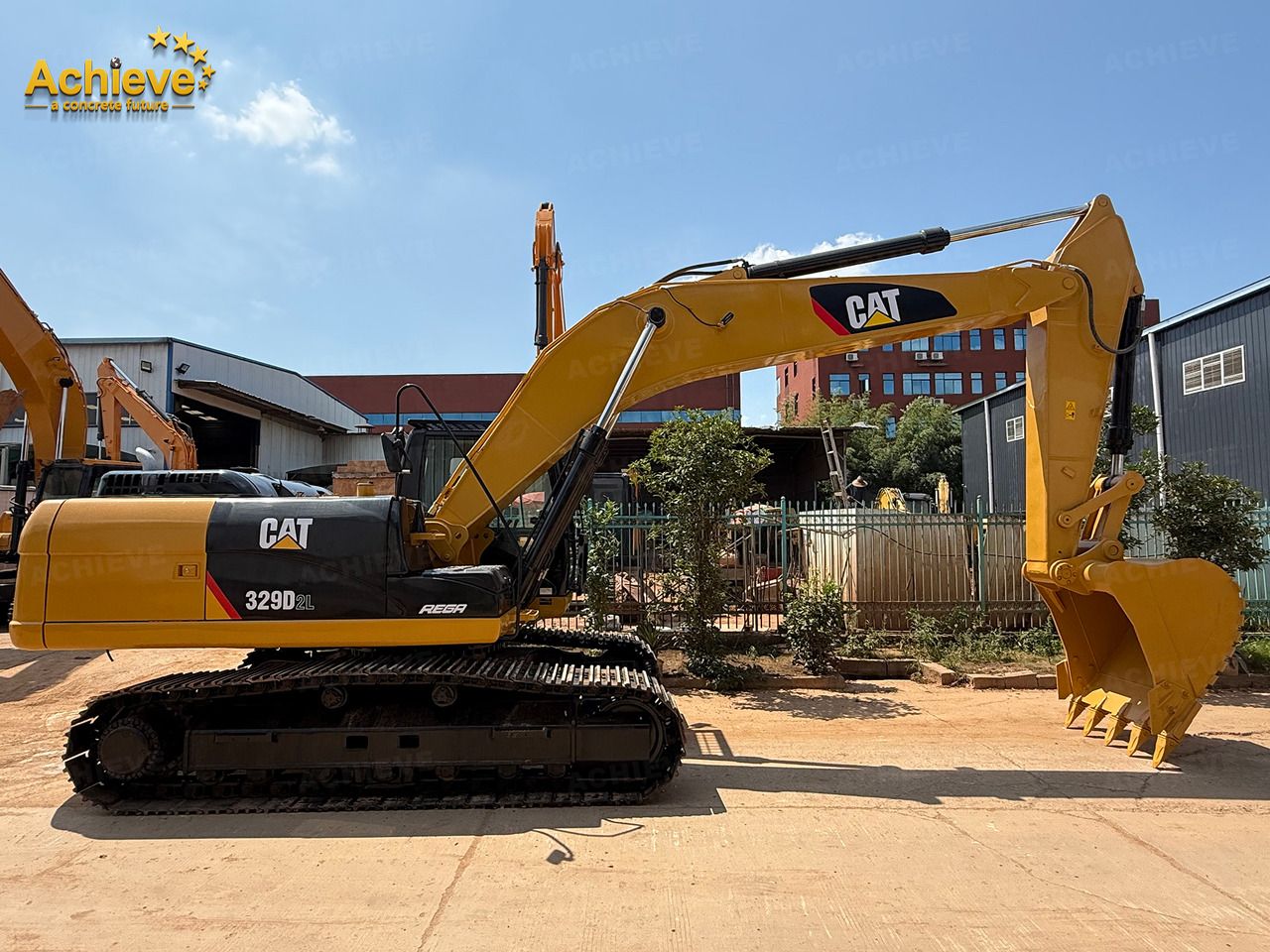 2025 Caterpillar 329D2L crawler excavator, side view 2025 Caterpillar 329D2L crawler excavator, side view