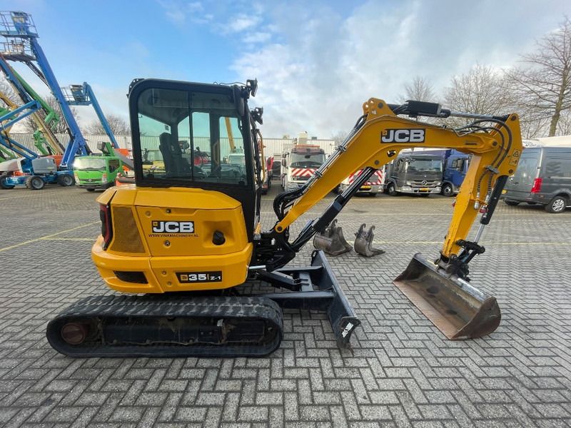 2021 JCB 35Z-1 mini excavator, side view 2021 JCB 35Z-1 mini excavator, side view
