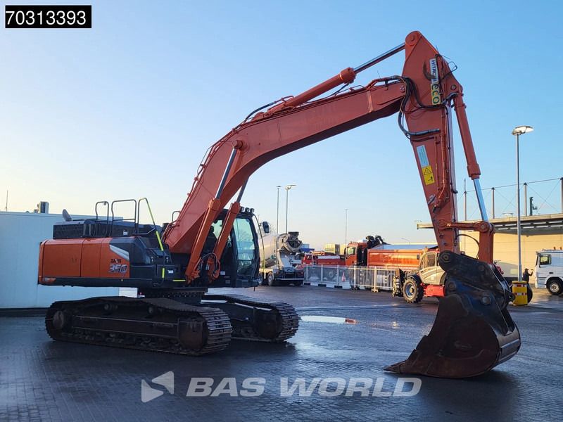 2021 Hitachi Zaxis 350 LC-7 crawler excavator, side view