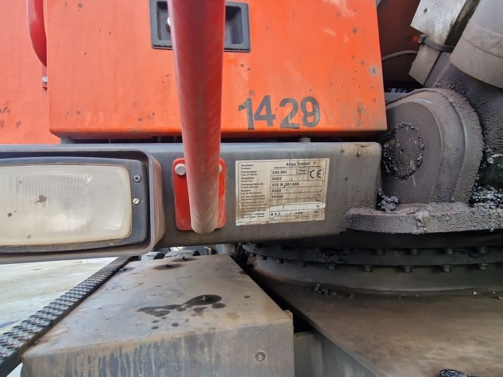 2023 Atlas 250MH BLUE material handler identification plate 2023 Atlas 250MH BLUE material handler identification plate