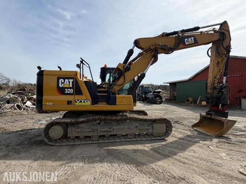 2019 Caterpillar 320 excavator, side view 2019 Caterpillar 320 excavator, side view