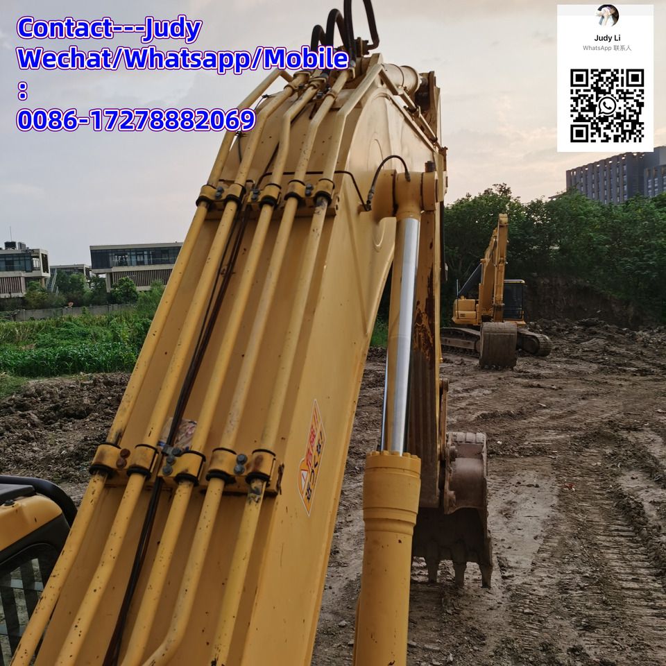 2020 Komatsu PC360 crawler excavator boom and arm view