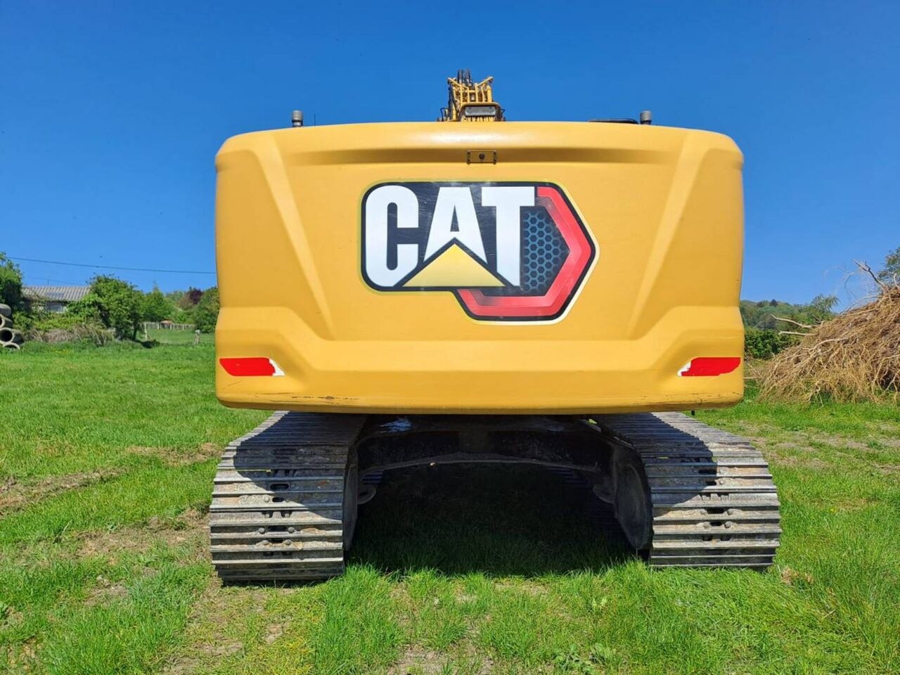 2021 Caterpillar 323-07 crawler excavator, rear view 2021 Caterpillar 323-07 crawler excavator, rear view