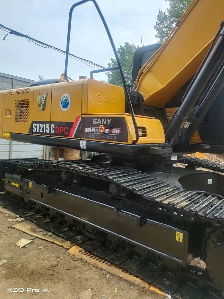 2023 Sany SY215C DPC crawler excavator side view 2023 Sany SY215C DPC crawler excavator side view