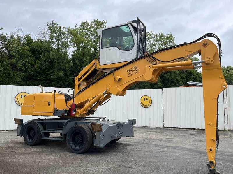 2003 Liebherr A316 Litronic material handler, side view