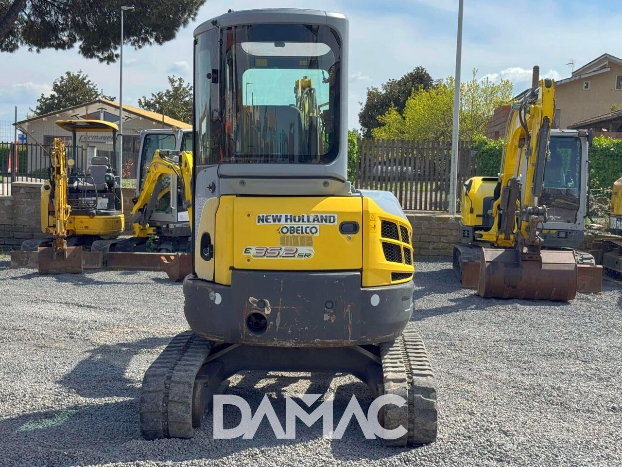 2006 New Holland E352SR mini excavator rear view 2006 New Holland E352SR mini excavator rear view
