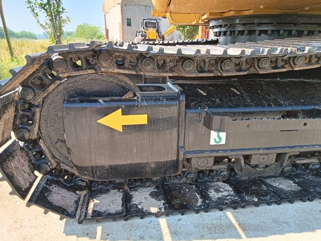 2023 Caterpillar 313 crawler excavator track assembly view 2023 Caterpillar 313 crawler excavator track assembly view